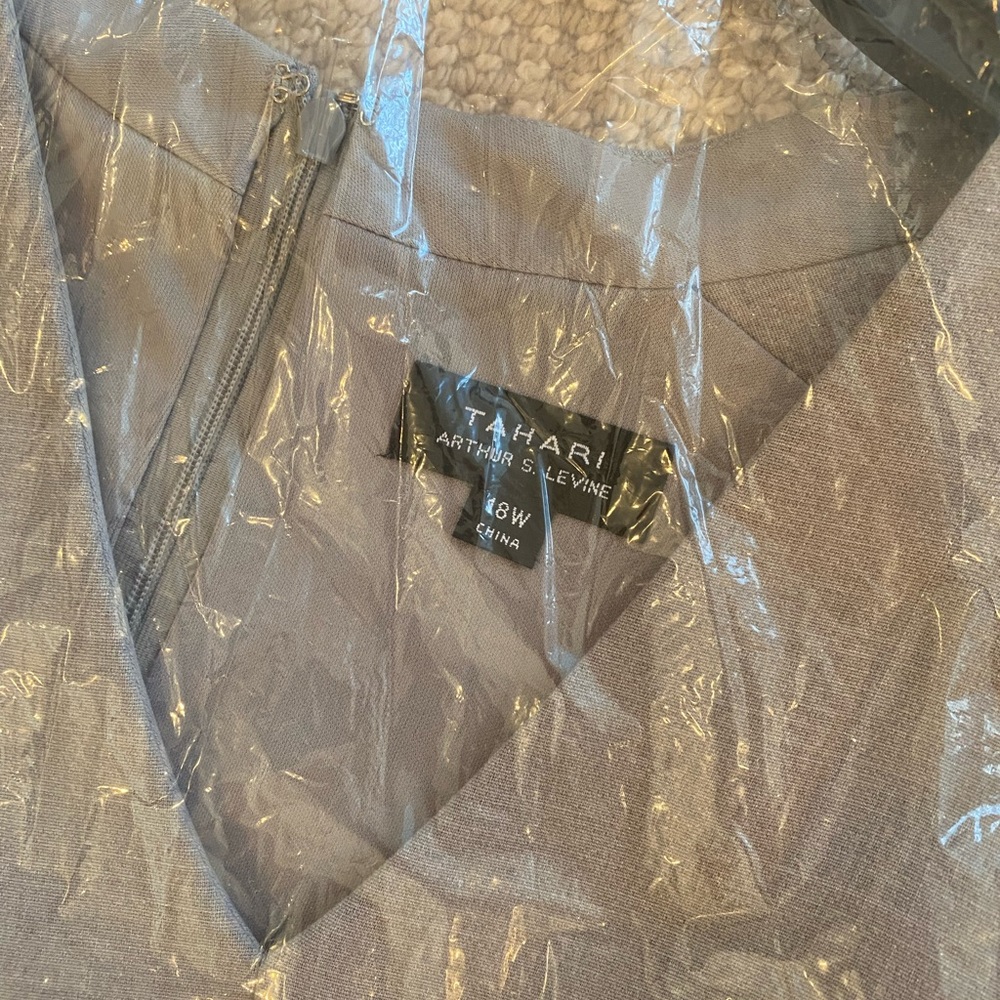 NWT Plus Size Tahari Grey Work Dress
